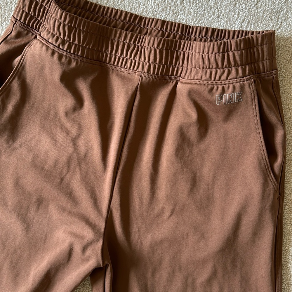 Pink active pants .